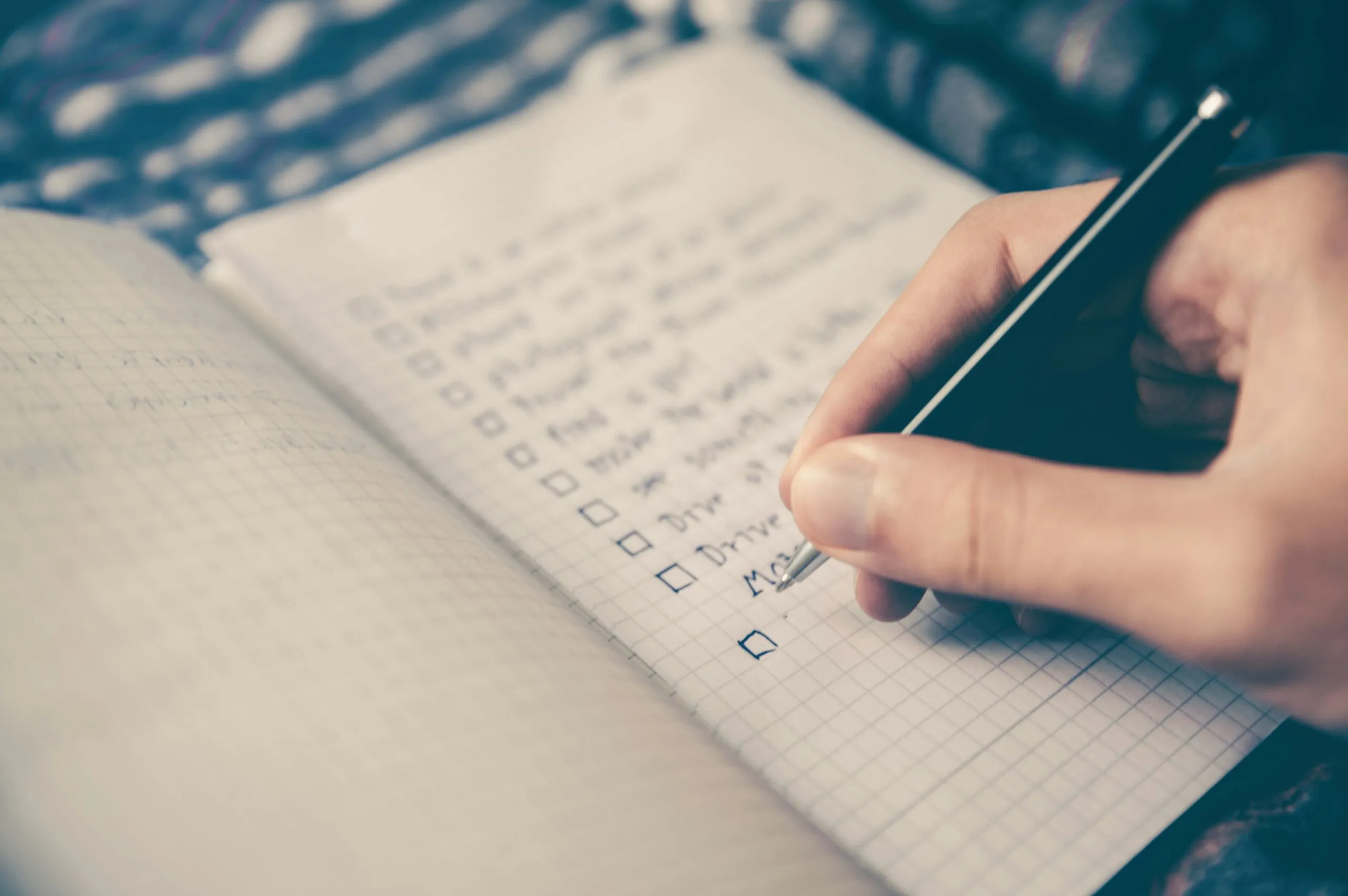 A Simple Fixed-Check Schedule to Reduce Phone Screen Time